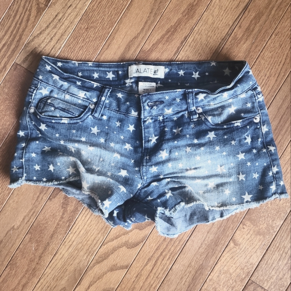 Jalate star shorts